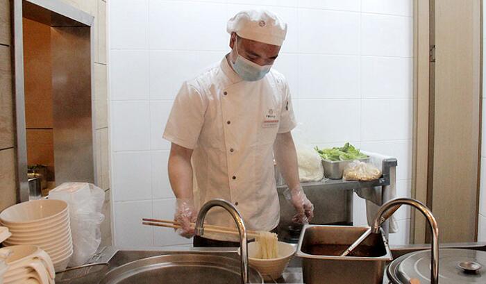 食堂承包"QQ截图20200613103629.jpg"/